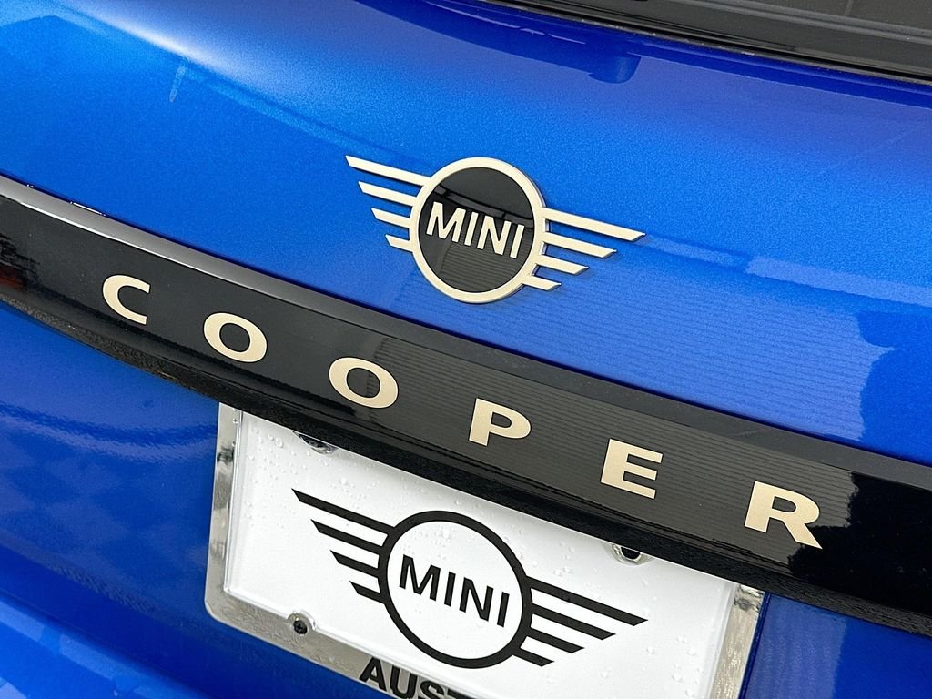 Certified Used 2025 Blue MINI Signature Plus image 21