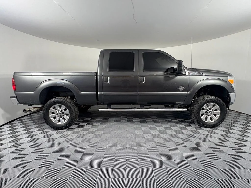 Used 2016 Gray Ford Lariat image 7