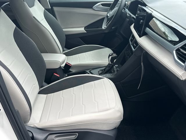 New 2026 White Volkswagen 1.5T SE image 14
