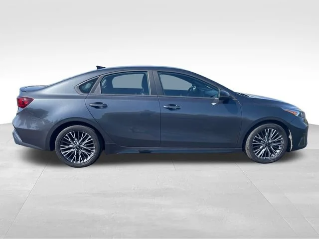 Used 2024 Gray Kia GT-Line image 7