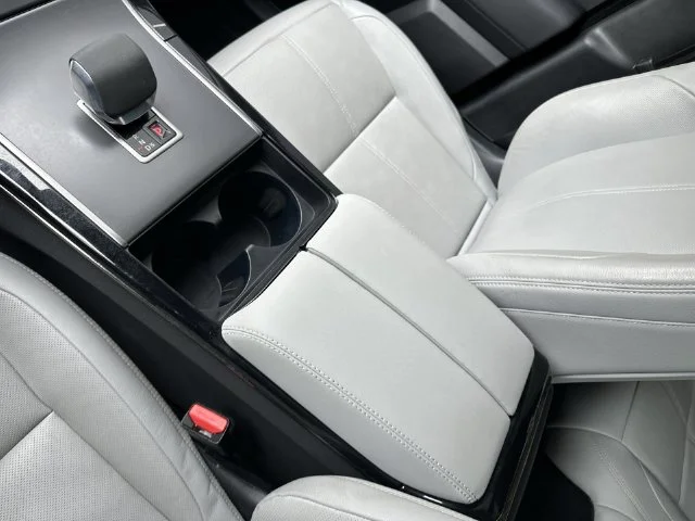 Used 2024 Gray Land Rover Dynamic SE image 22