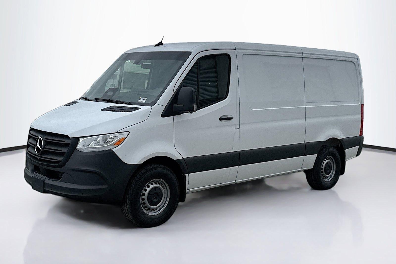 New 2026 Arctic White Mercedes-Benz  image 1