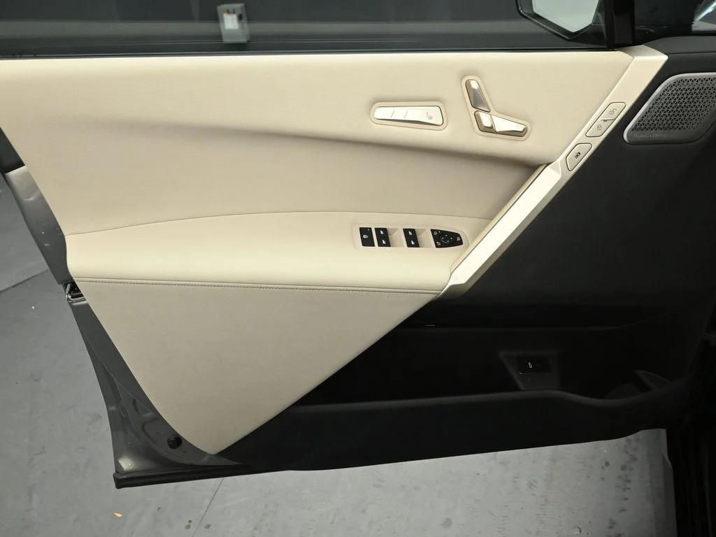 2024 BMW iX Base - Photo 20