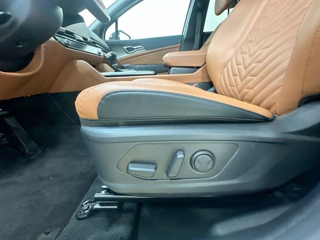 Used 2026 White Kia X-Line image 15