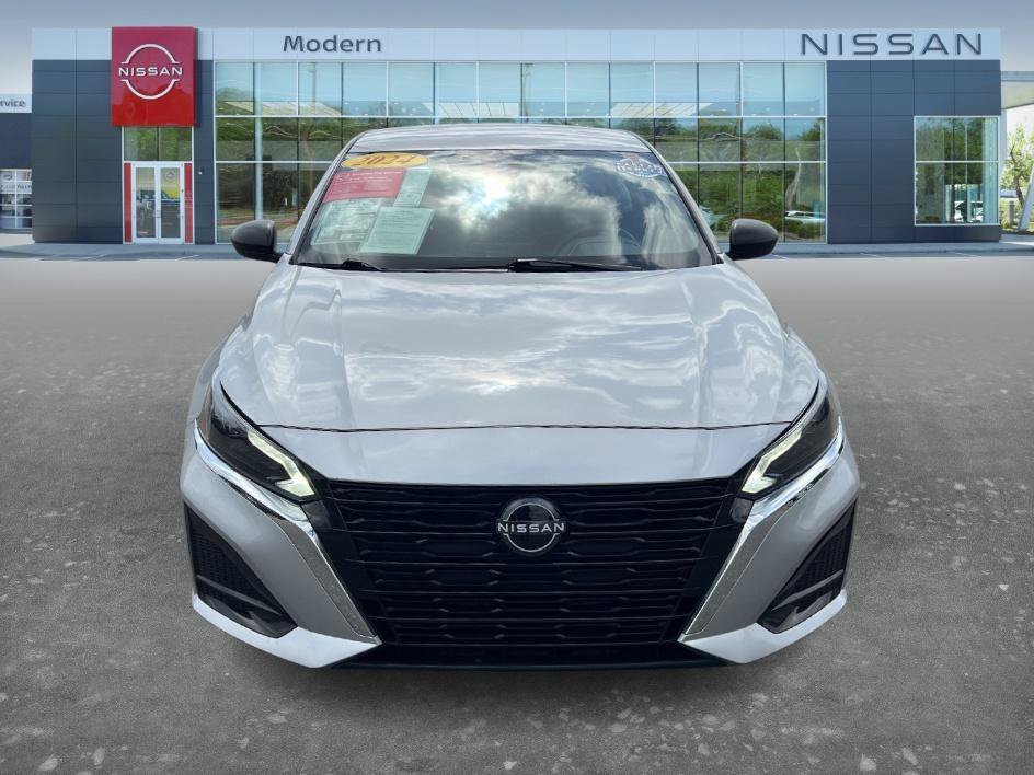 Certified Used 2024 Brilliant Silver Metallic Nissan 2.5 SV image 2