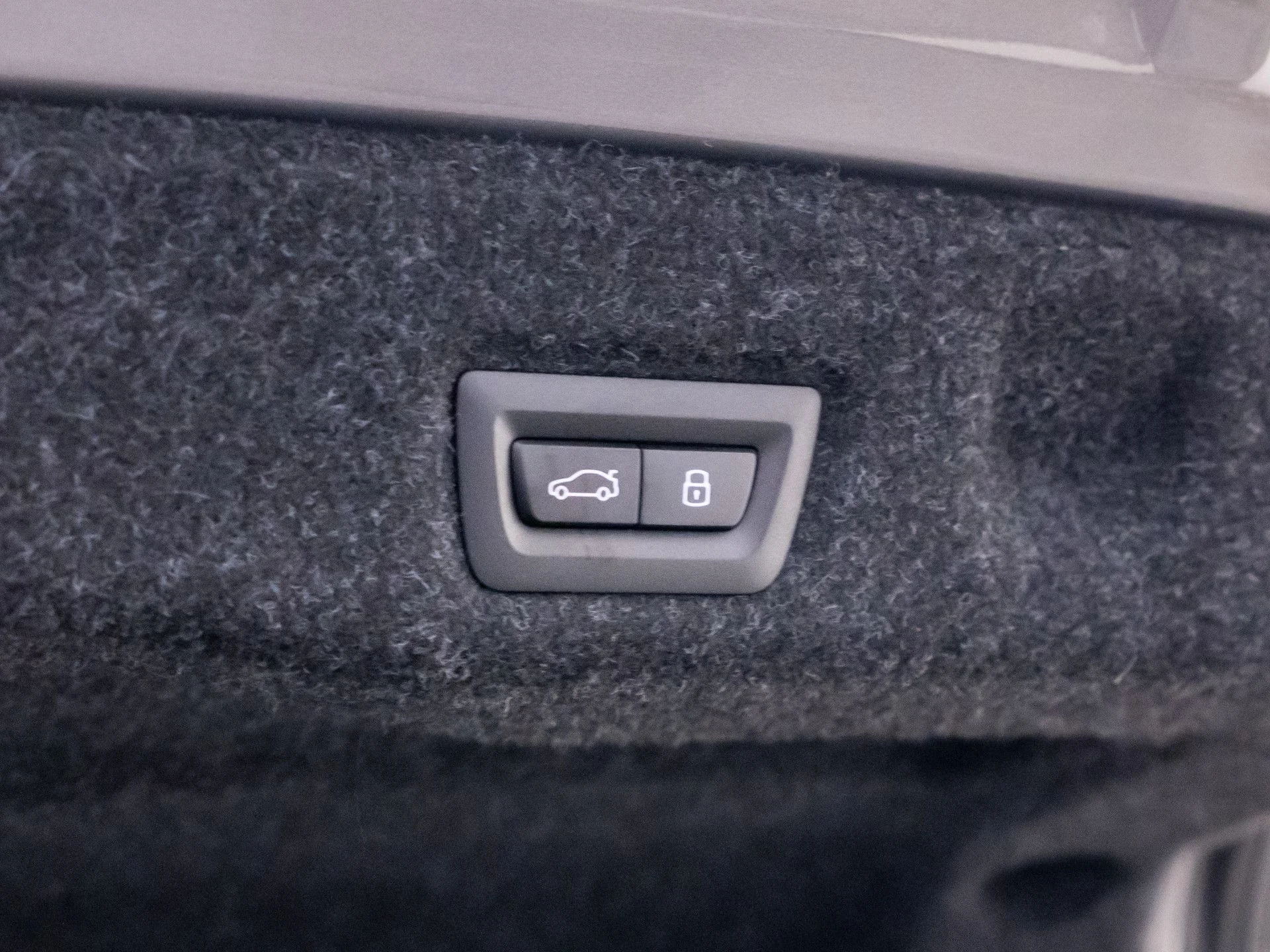 New 2026 Gray BMW 530i xDrive image 33