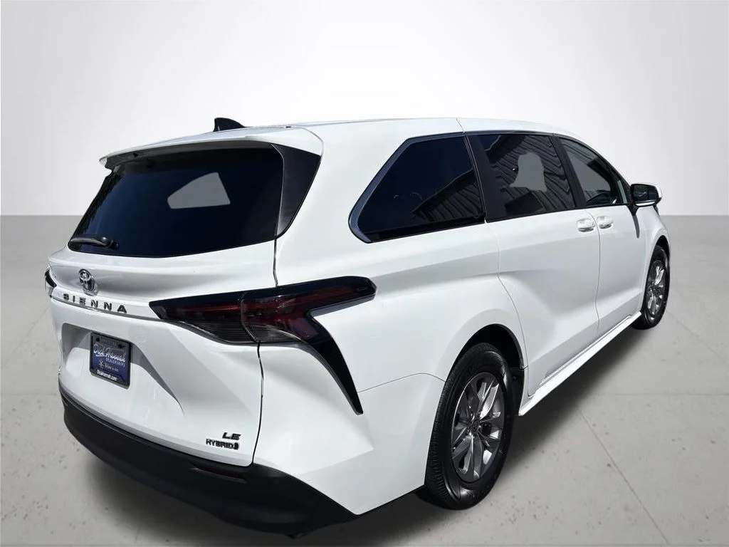 Used 2023 White Toyota LE image 7