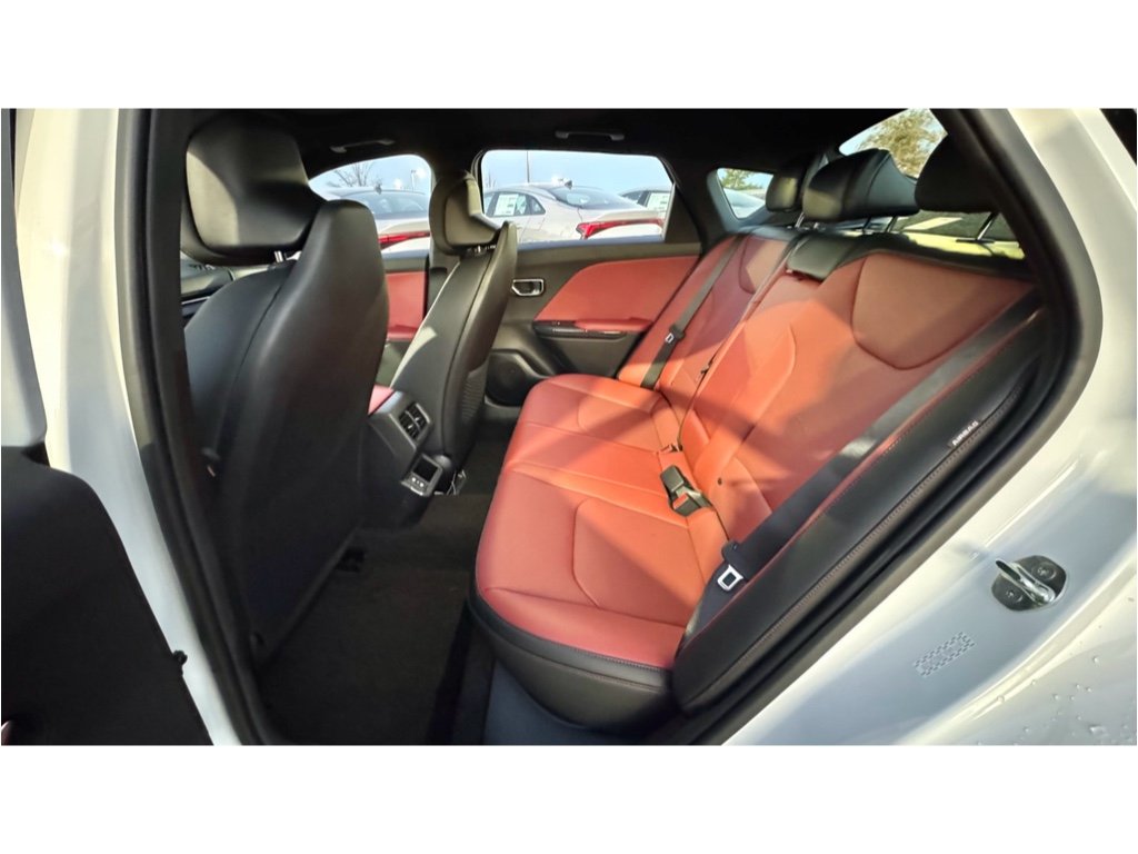 New 2025 Snow White Pearl Kia GT-Line Turbo image 26