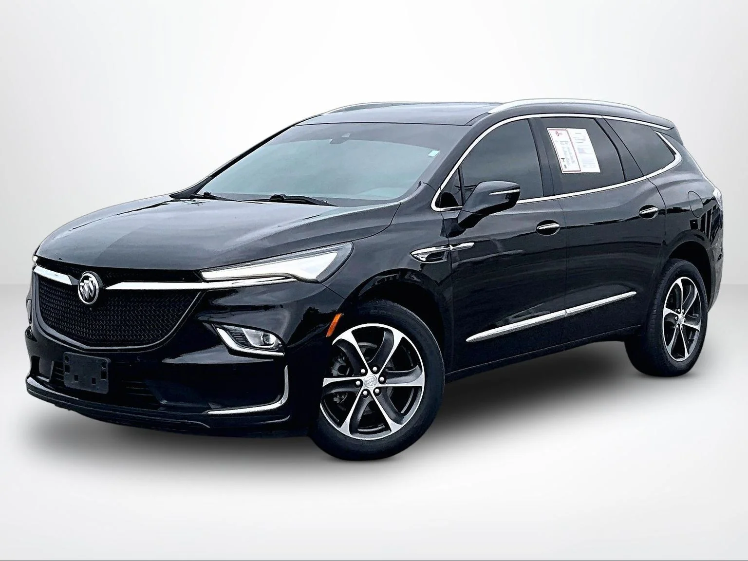 Used 2022 Black Buick Essence image 2