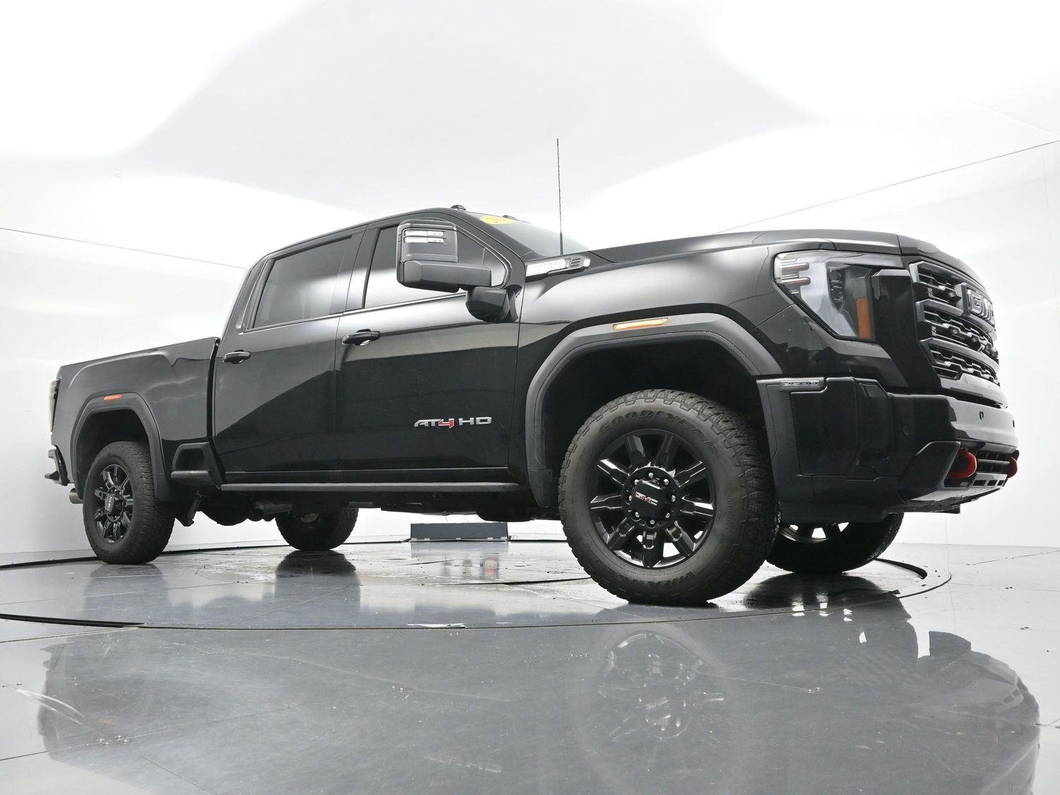 Used 2025 Onyx Black GMC AT4 image 47