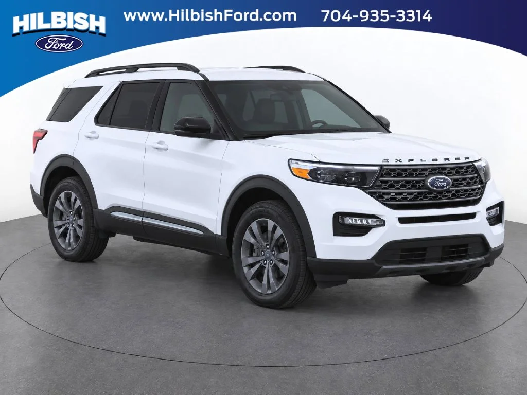 Used 2024 White Ford XLT image 1