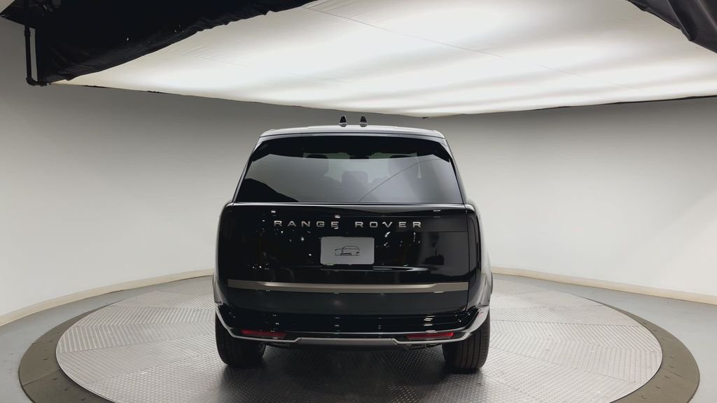 New 2026 Santorini Black Land Rover SE image 3