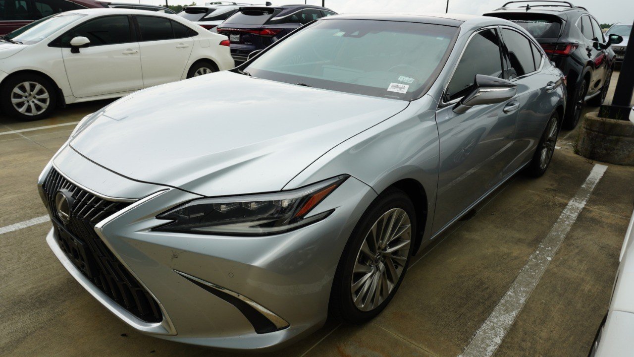 Certified Used 2022 Silver Lexus ES 350 Ultra Luxury image 6