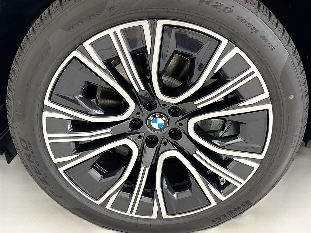New 2026 Blue Metallic BMW 30 xDrive image 28