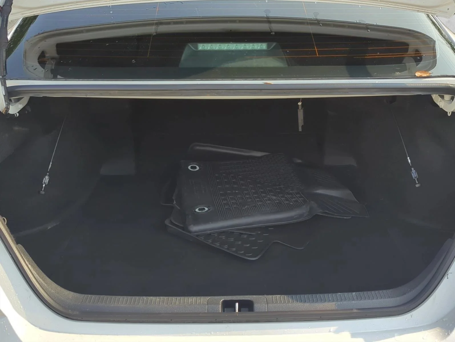Used 2025 Wind Chill Pearl Toyota XSE image 22