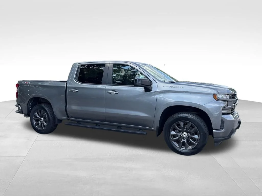 Used 2020 Gray Chevrolet RST image 9