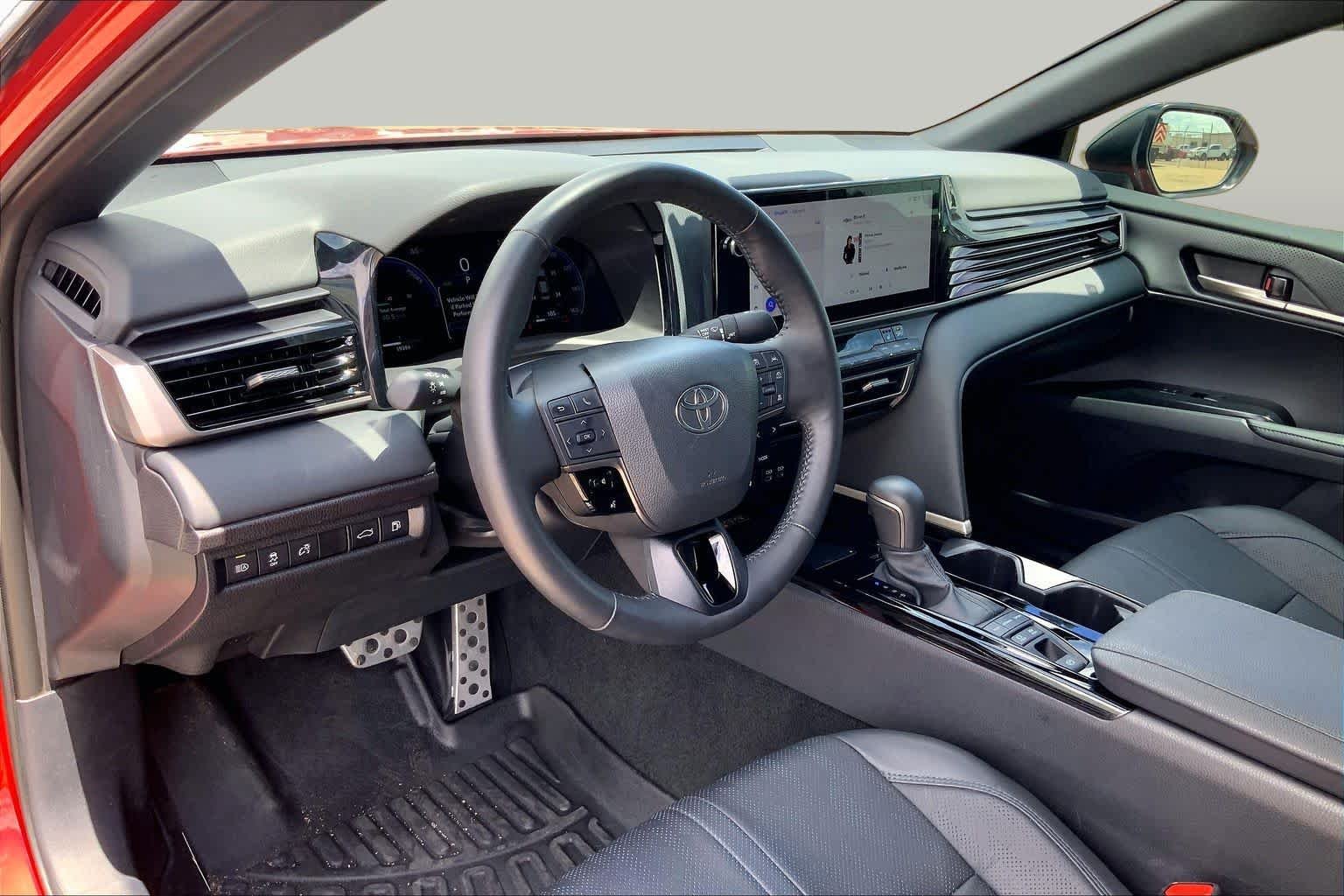 Used 2025 Supersonic Red/Midnight Black Metallic Toyota XSE image 18