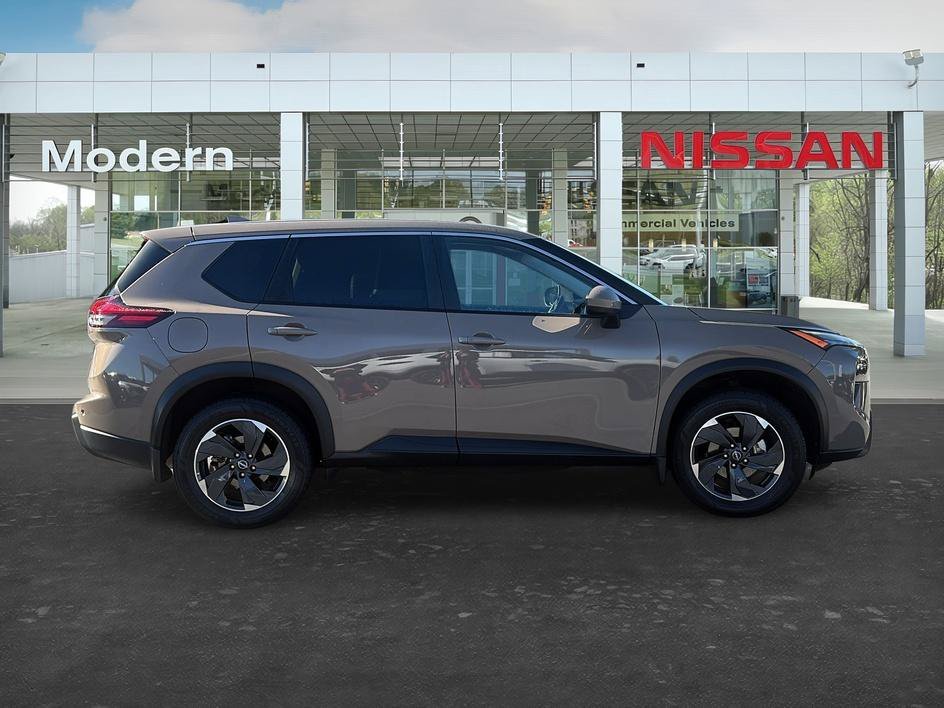 Used 2025 Baja Storm Metallic Nissan SV image 29