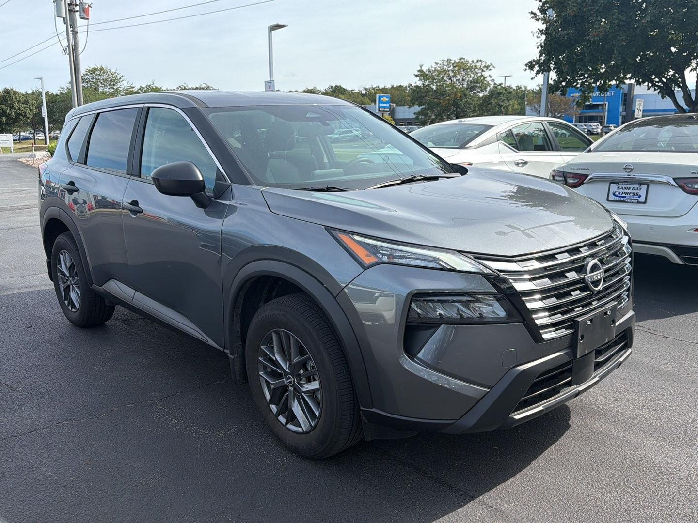 Certified Used 2026 Gun Metallic Nissan S image 17