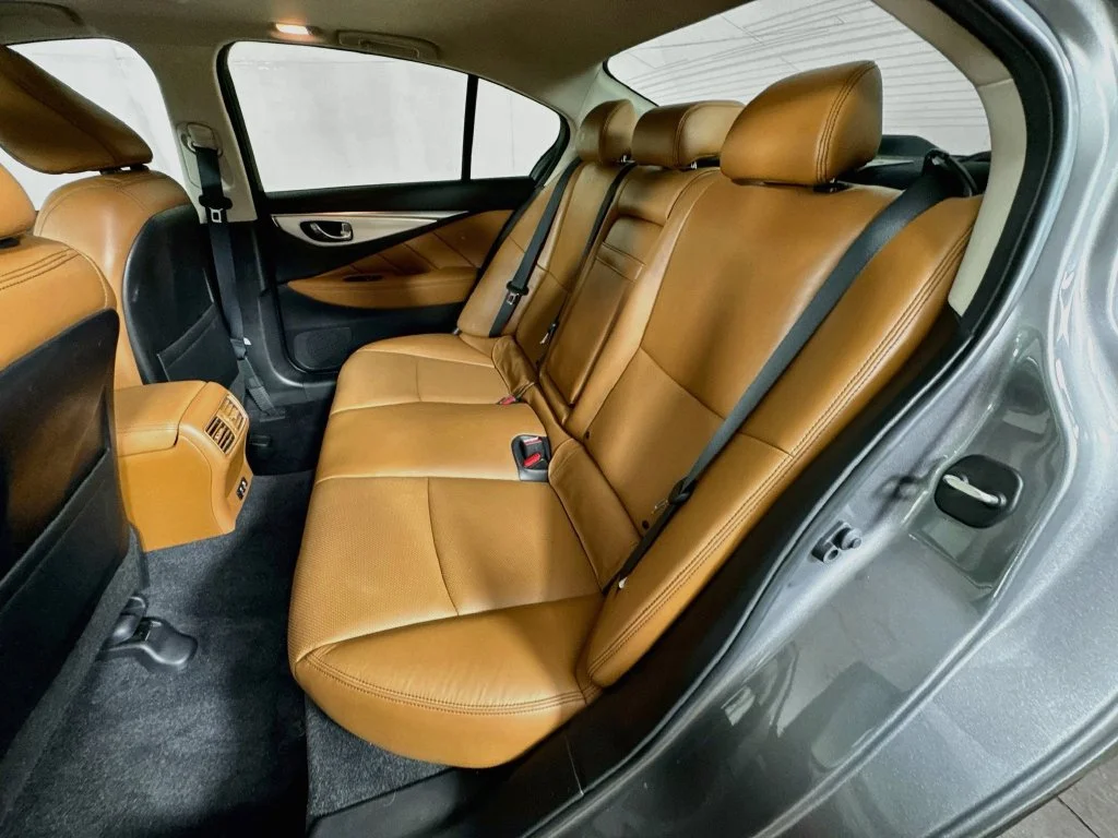 Certified Used 2023 Gray INFINITI LUXE image 32