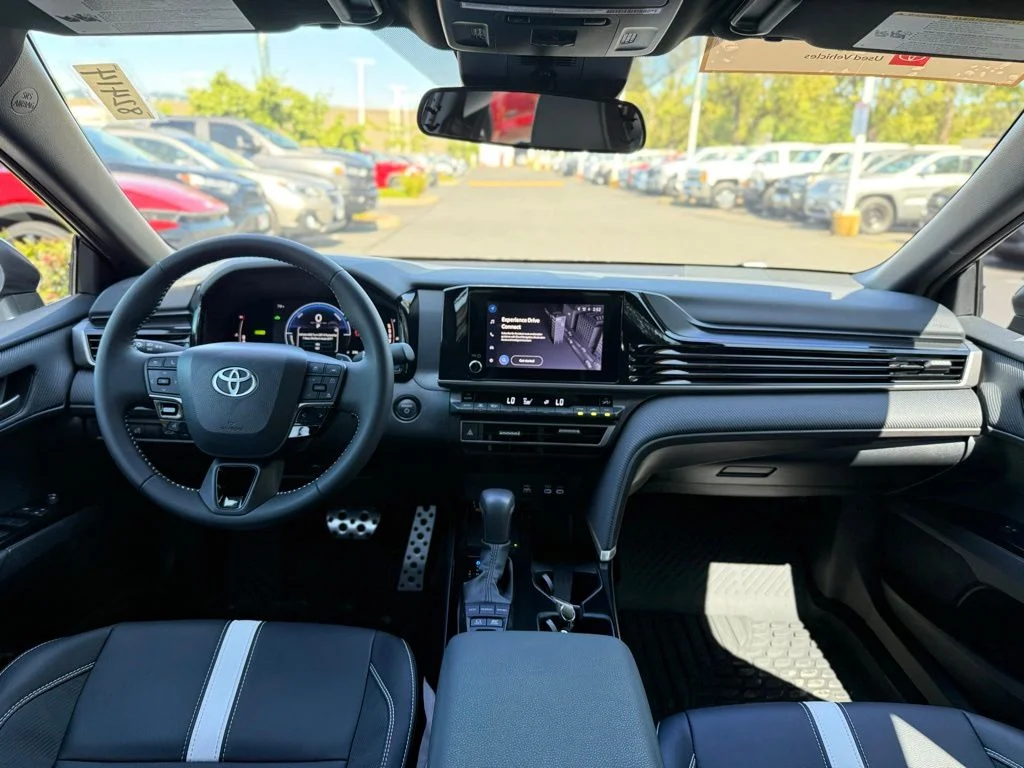 Certified Used 2025  Toyota SE image 23
