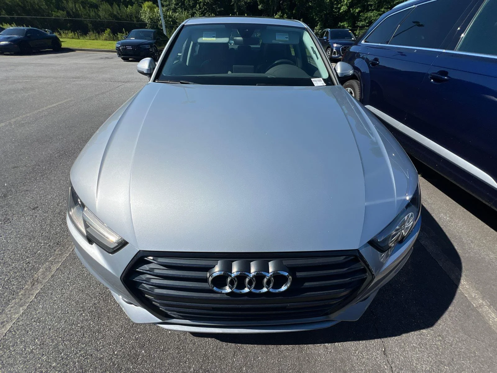 Used 2019 Florett Silver Metallic Audi Titanium Premium image 2