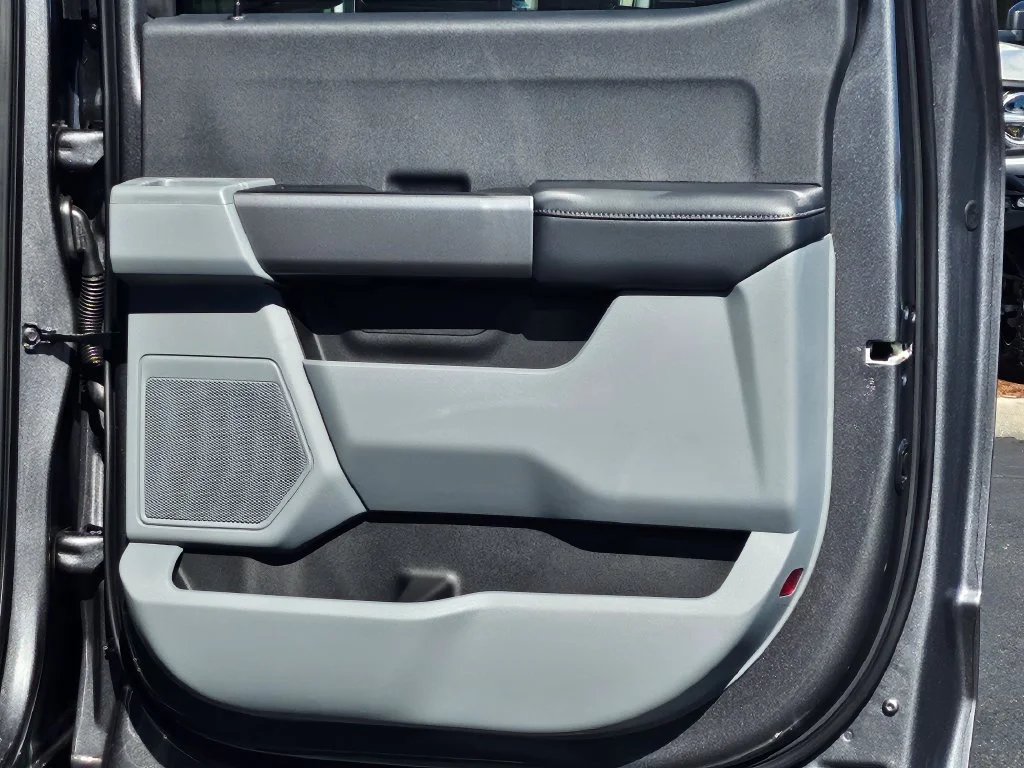 New 2027 Gray Ford XLT image 34