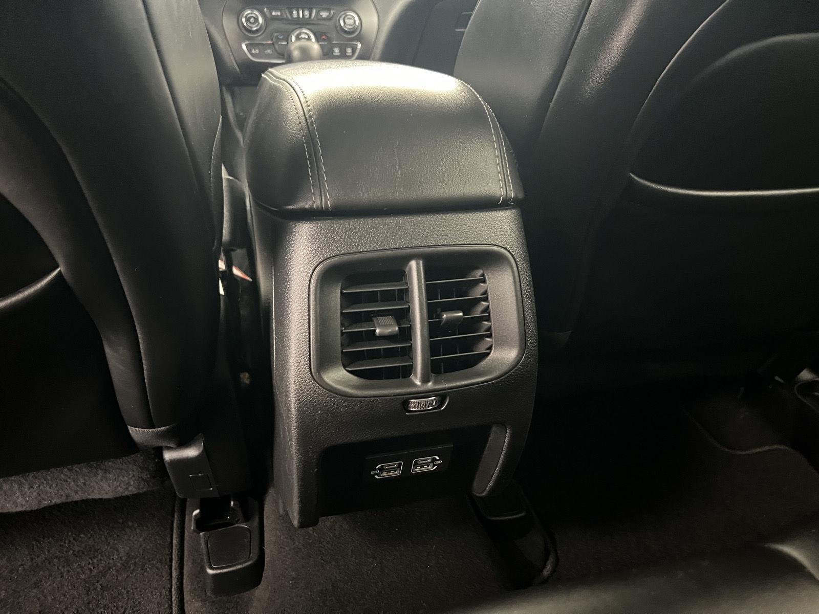 2021 Jeep Cherokee Latitude Lux - Photo 25
