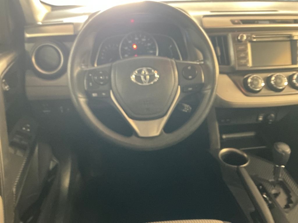Used 2013 Gray Toyota LE image 15