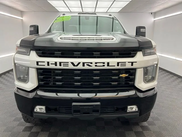Used 2020 White Chevrolet Custom image 2