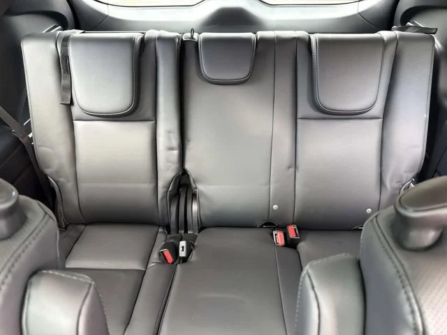New 2026 ICE SILVER METALLIC Subaru Touring 7-Passenger image 62