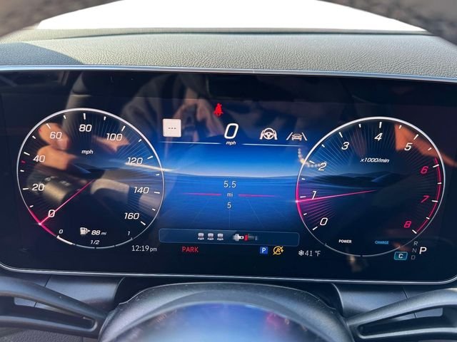 New 2026 Graphite Grey Metallic Mercedes-Benz GLC 300 image 24