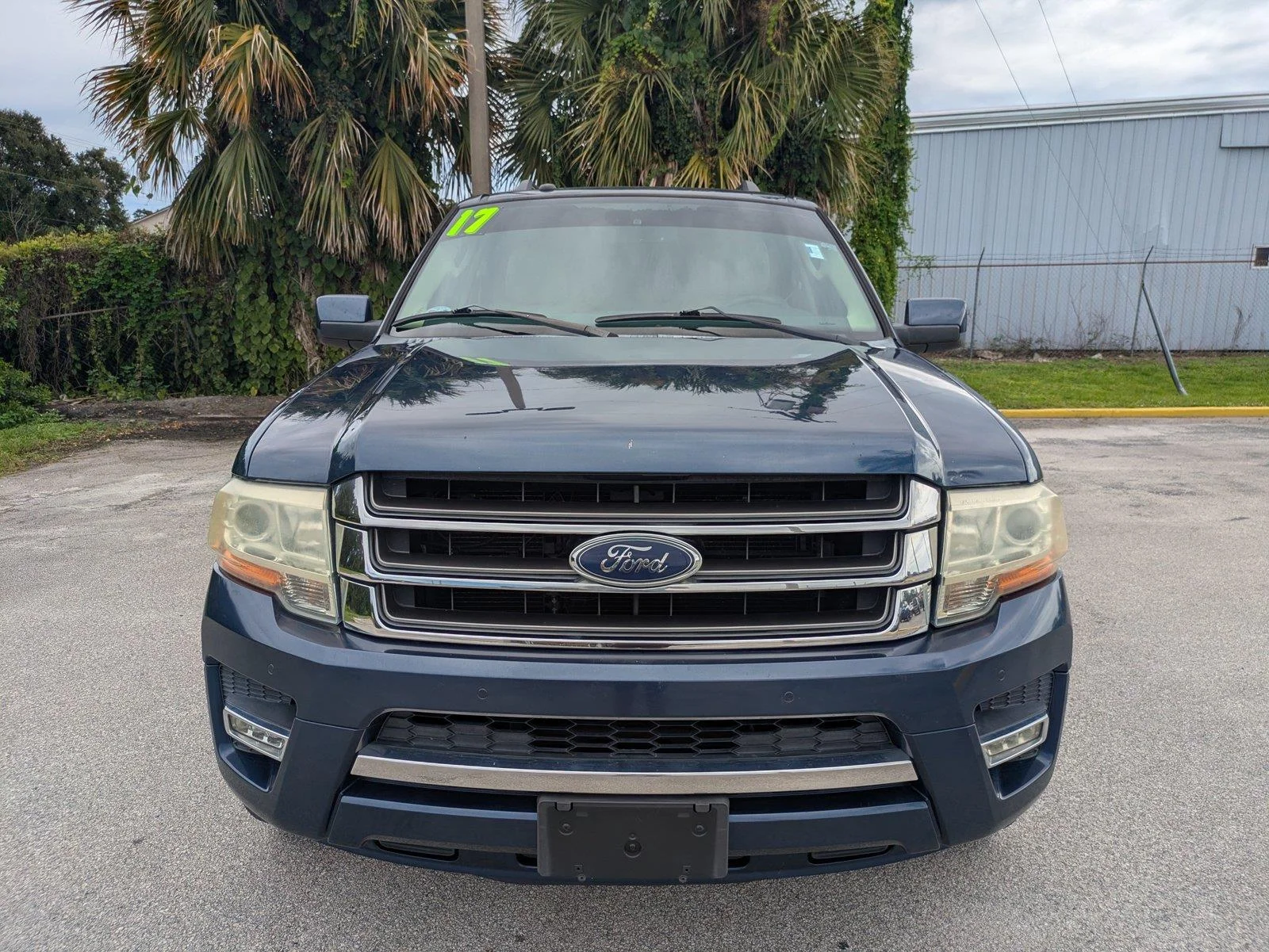 Used 2017 Blue Ford Limited image 2