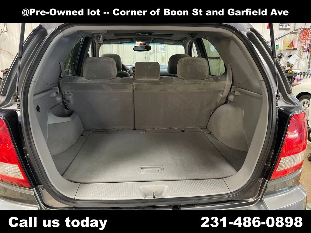 Used 2006  Kia LX image 21