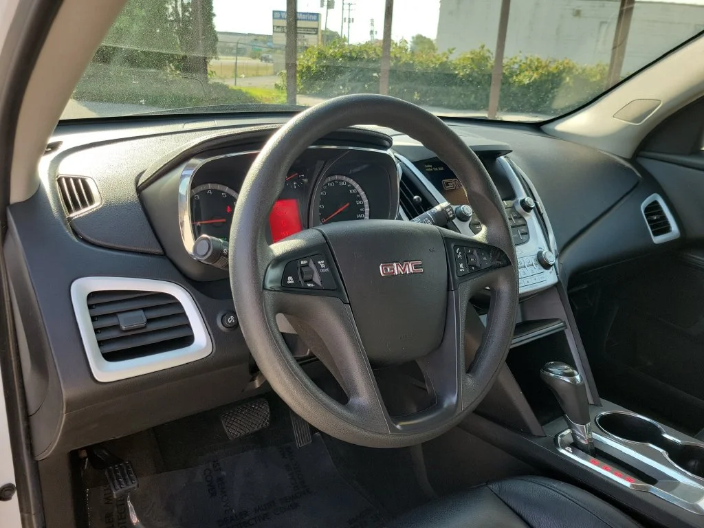Used 2017 White GMC SLE-1 image 20