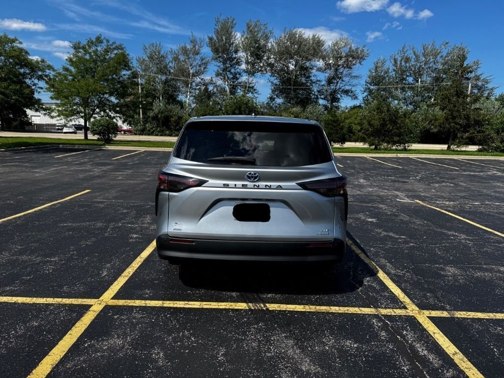 Used 2023 Silver Toyota XLE image 9