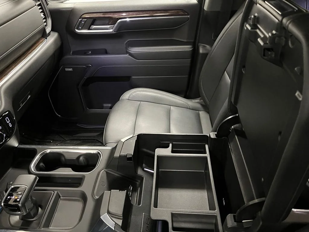 Used 2024 Black GMC Elevation image 40