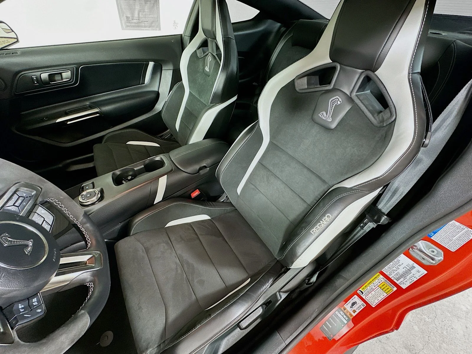 Used 2022 Orange Ford  image 33