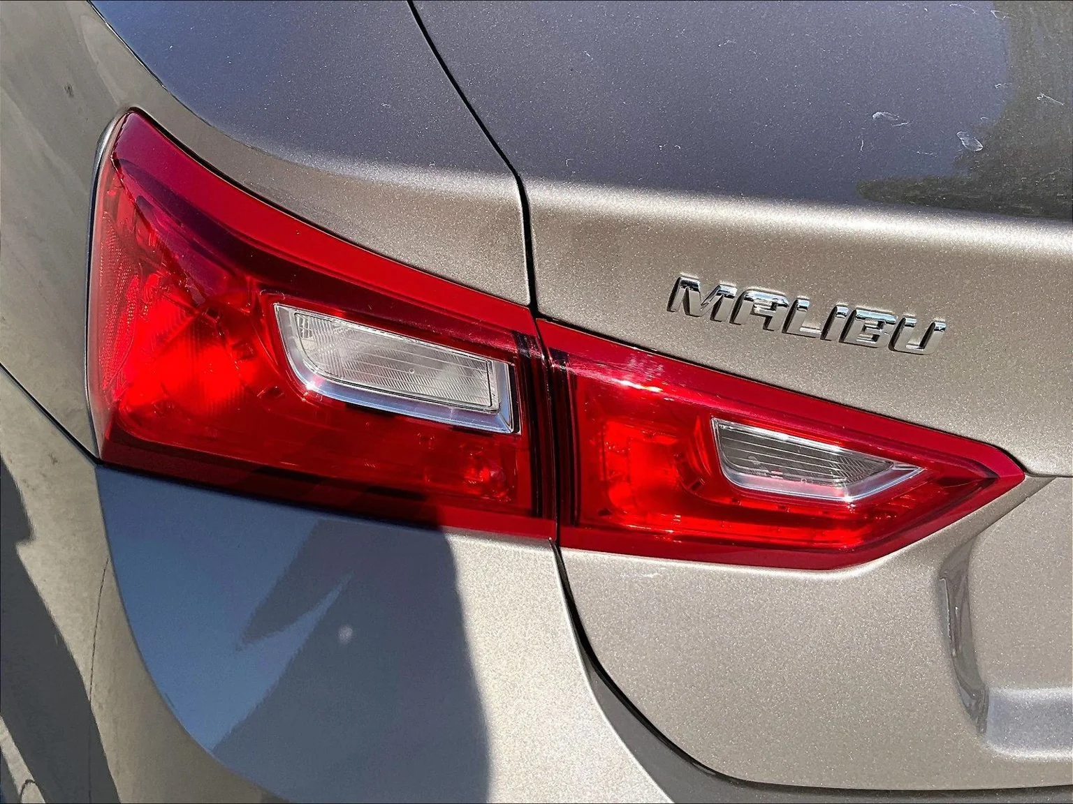 Used 2023 Gray Chevrolet LT image 28