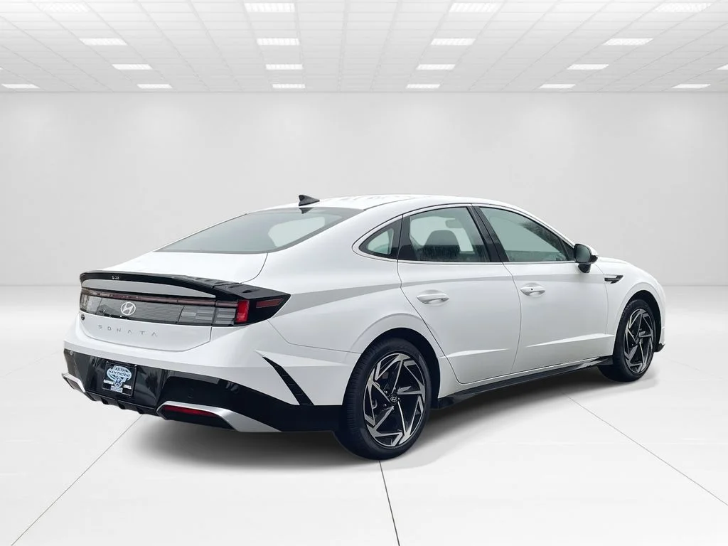New 2026 White Hyundai SEL Sport image 6