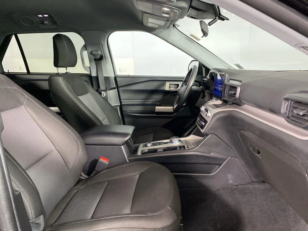 Used 2023 Black Metallic Ford XLT image 27