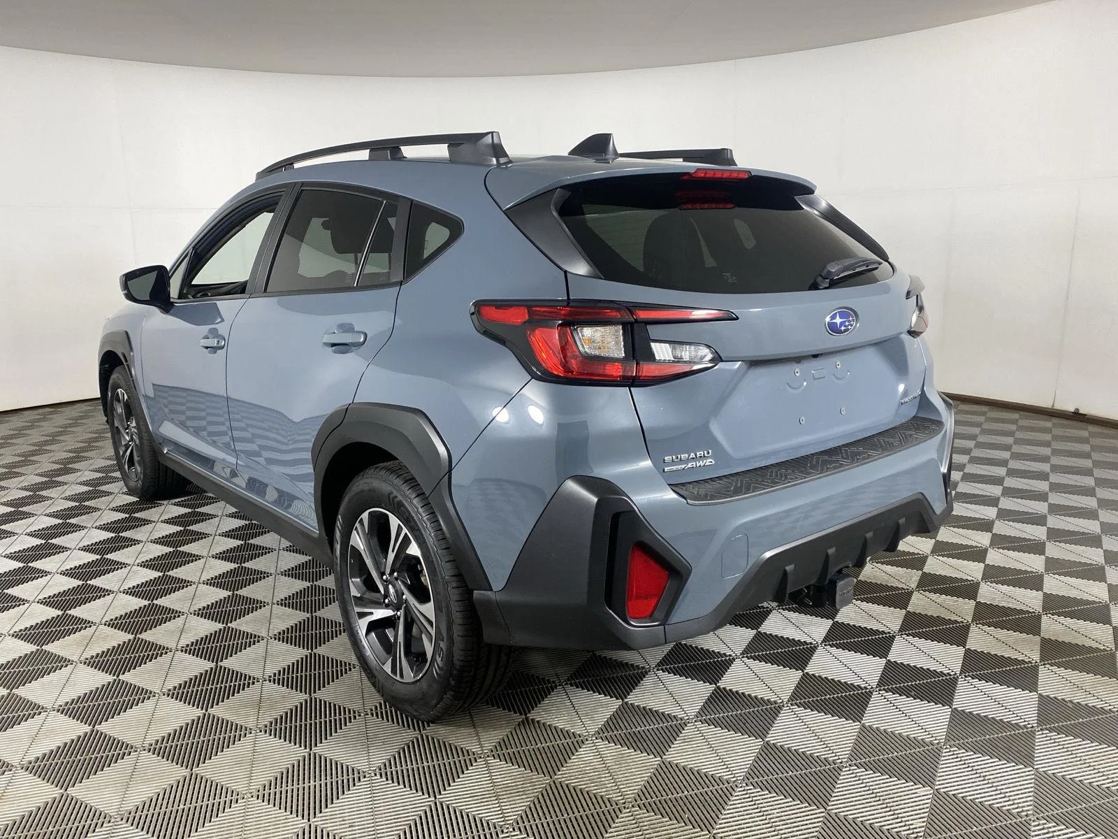 Used 2024 Offshore Blue Metallic Subaru Premium image 5