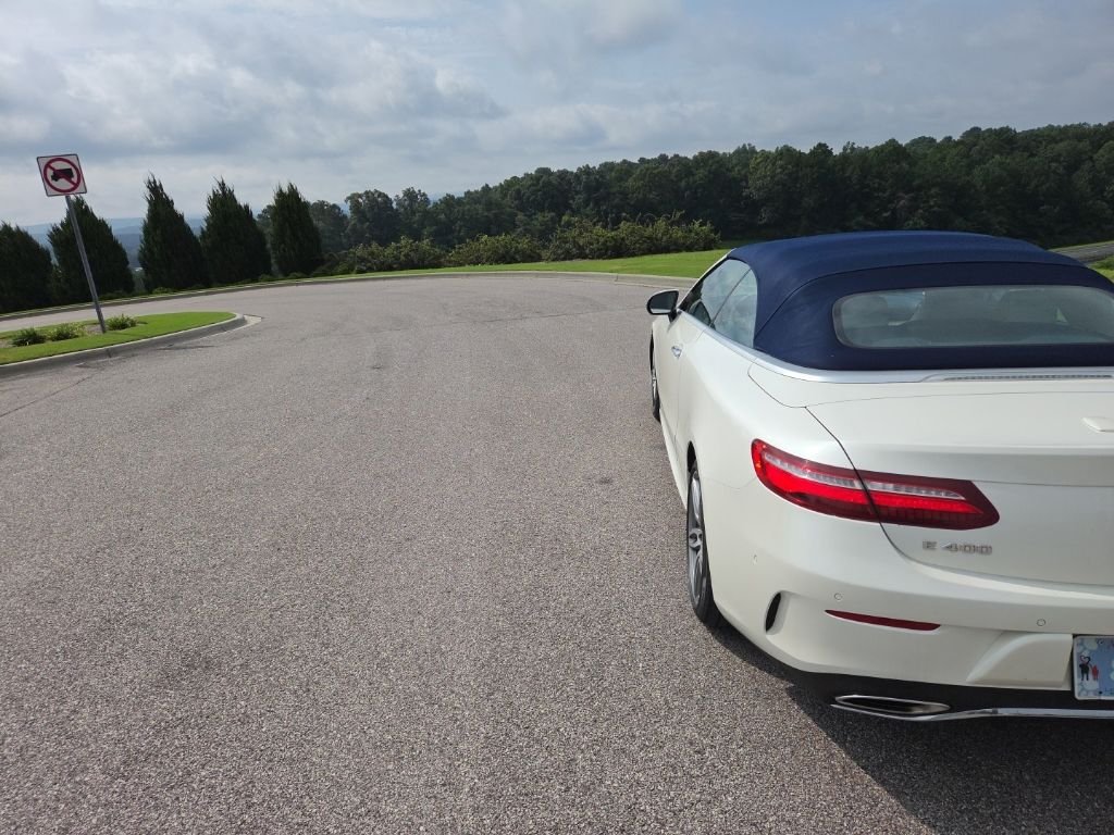 Used 2018 designo Diamond White Metallic Mercedes-Benz E 400 image 6