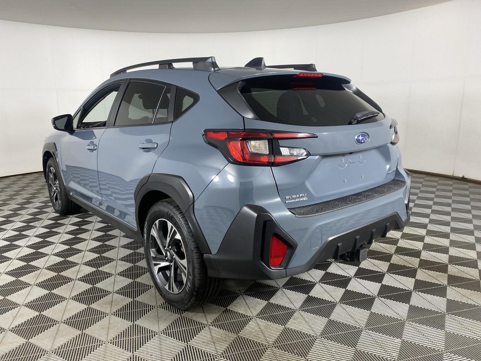 Used 2024 Offshore Blue Metallic Subaru Premium image 5
