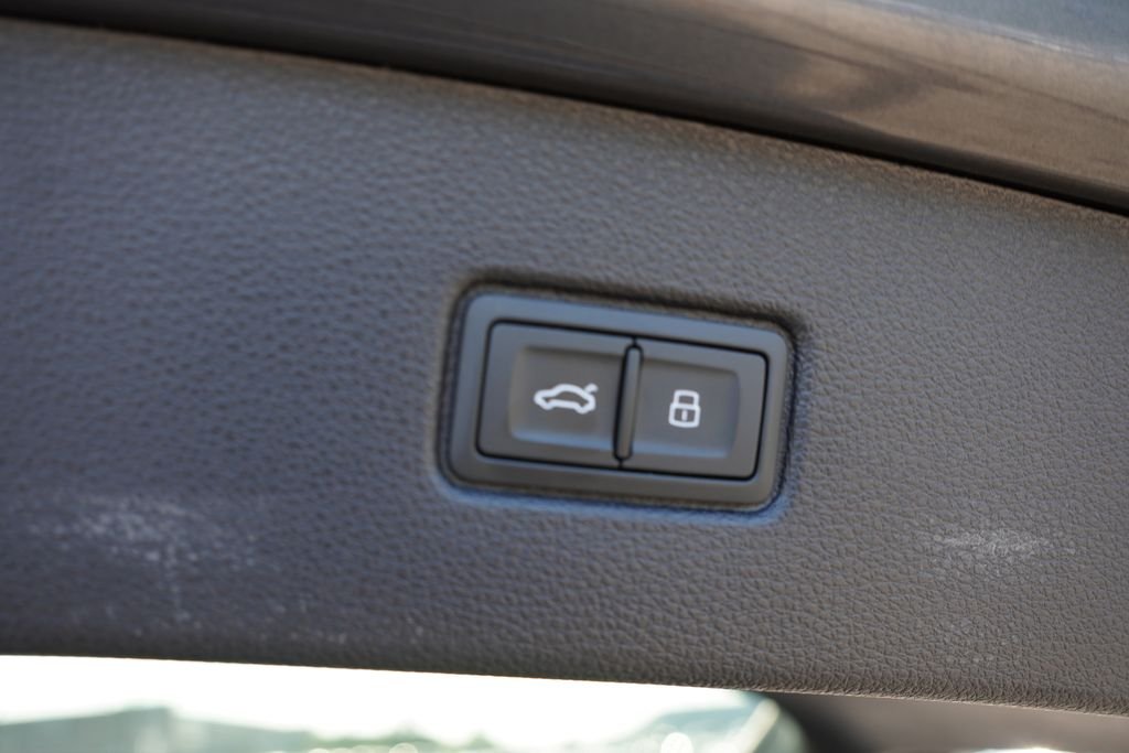 Used 2023 Samurai Gray Metallic Audi 55 Prestige image 23