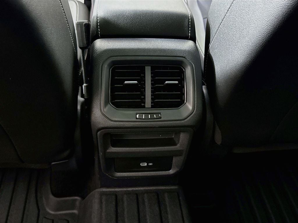 Used 2023 Platinum Gray Metallic Volkswagen SEL image 27