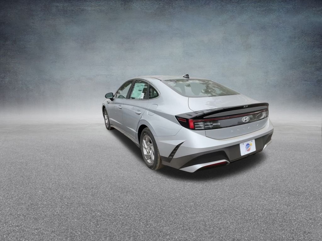 Certified Used 2026 Aero Silver Hyundai SE image 20