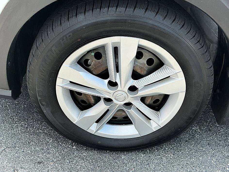 Used 2024 Fresh Powder Nissan S image 9