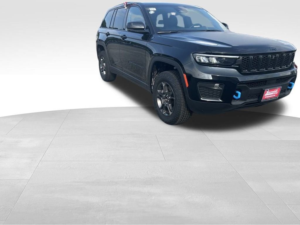 Used 2024 Black Jeep Trailhawk 4xe image 9