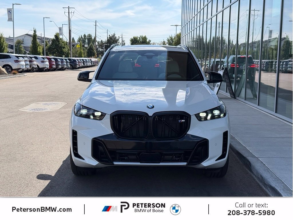 New 2026 Alpine White BMW M60i image 8